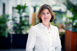 A portrait of CMO Sophie Wildeboer